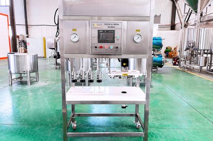 4 Heads Can Filling and Capping Machine