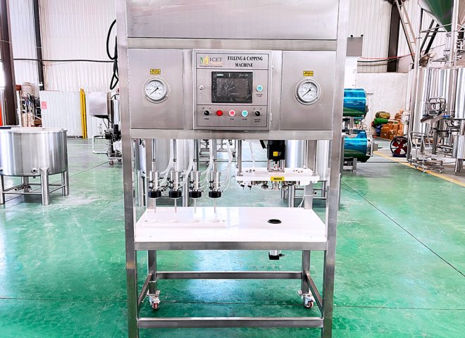 4 Heads Can Filling and Capping Machine