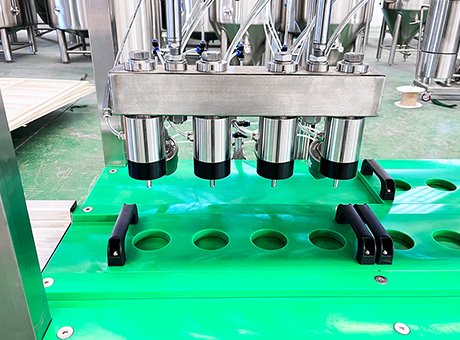 4 heads bottle filling and capping machine