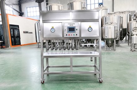 8 Heads Can Filling and Capping Machine